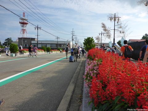 花火会場への道