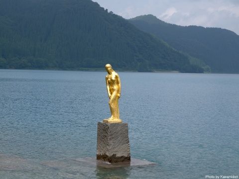 たつこ像
