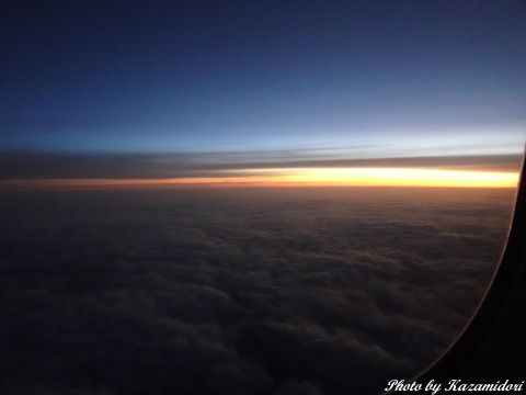 機窓の朝焼け