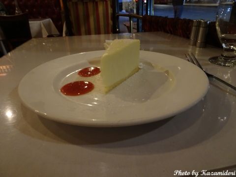 デザートのチーズケーキ